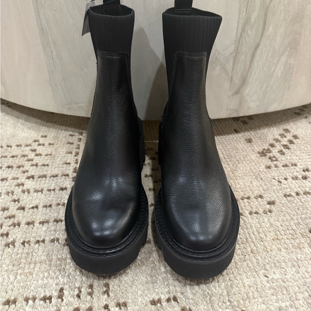 Dolce Vita Black Chunky Platform Chelsea Ankle Boots - Picture 2 of 4